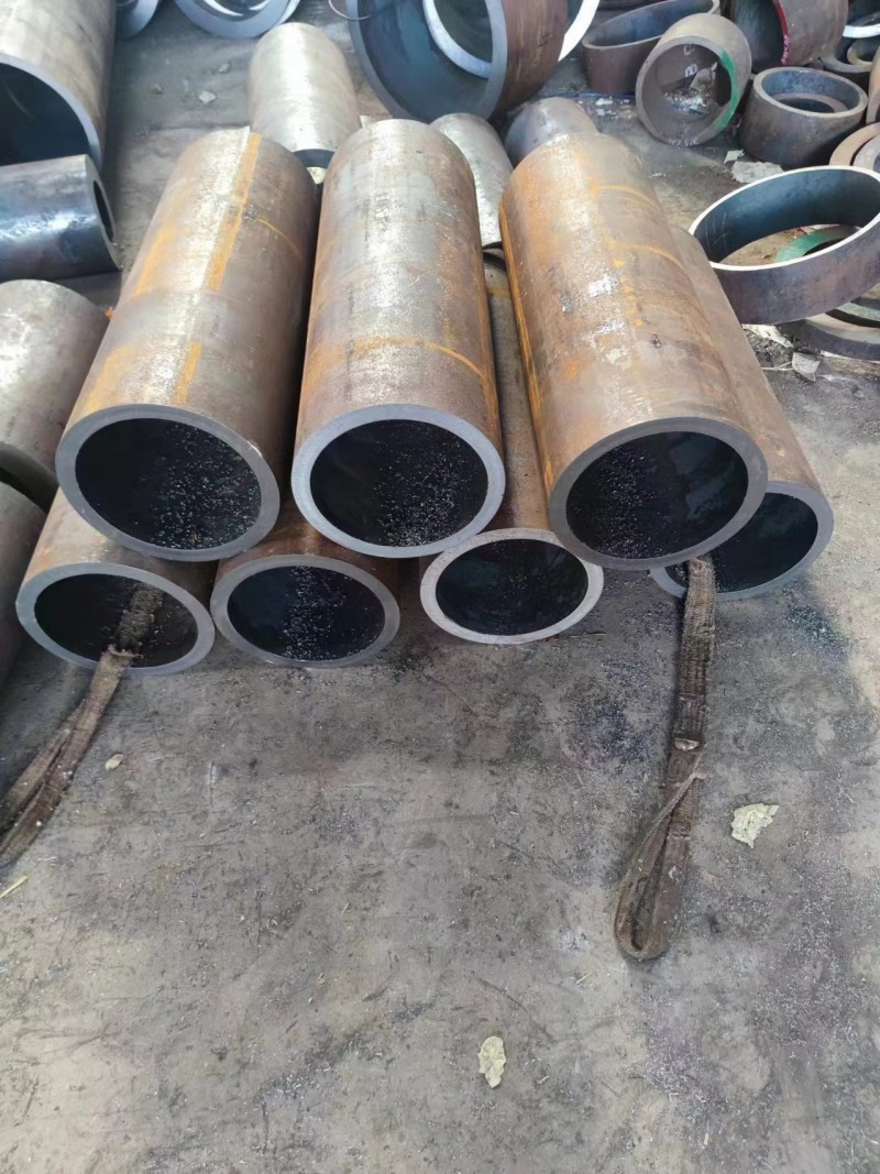 达拉特达拉特达拉特12Cr1MovG无缝钢管切割